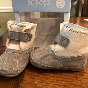 Robeez boys boots 6-12 months
